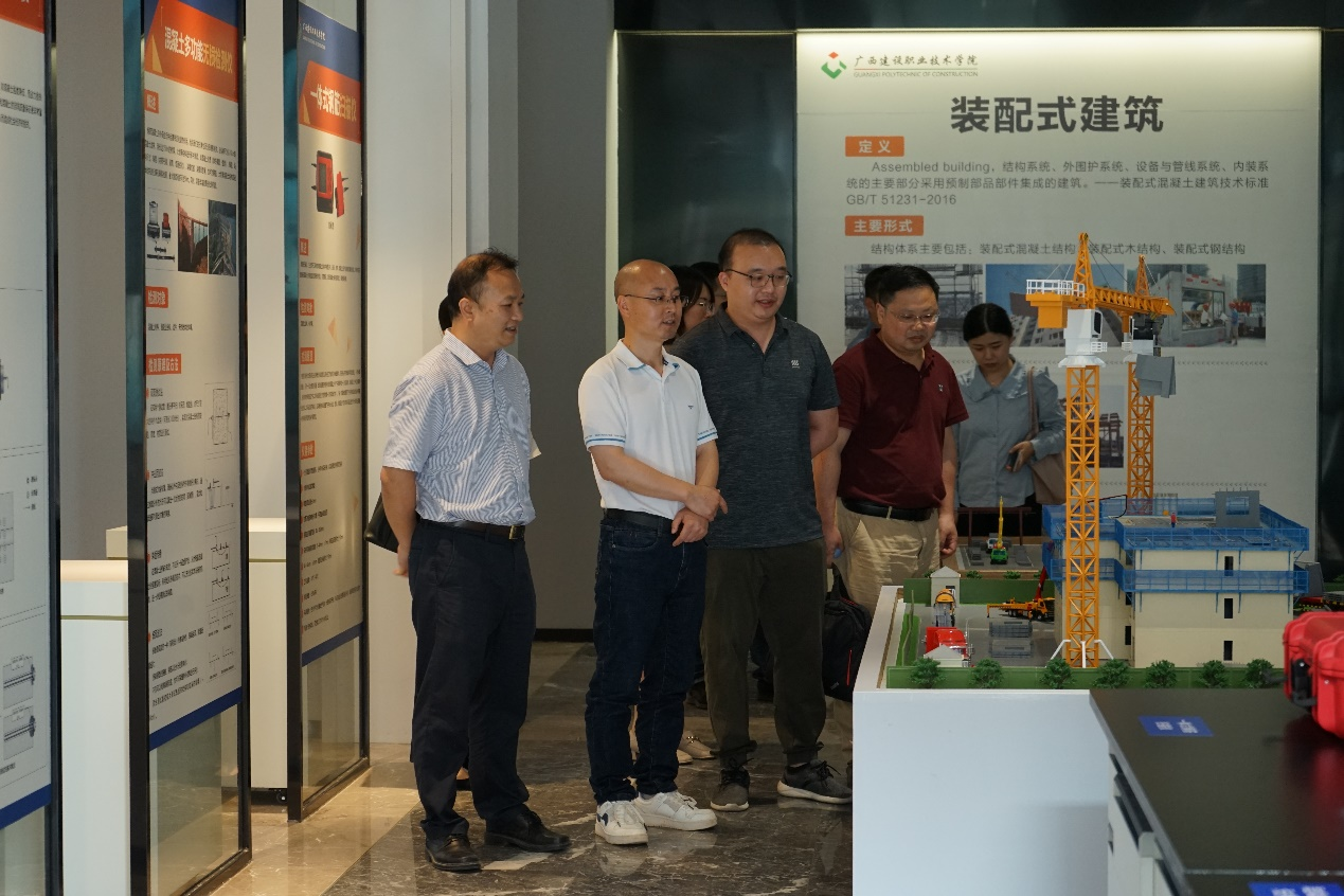 陈宜虎院长一行考察完美（中国）官方实训基地