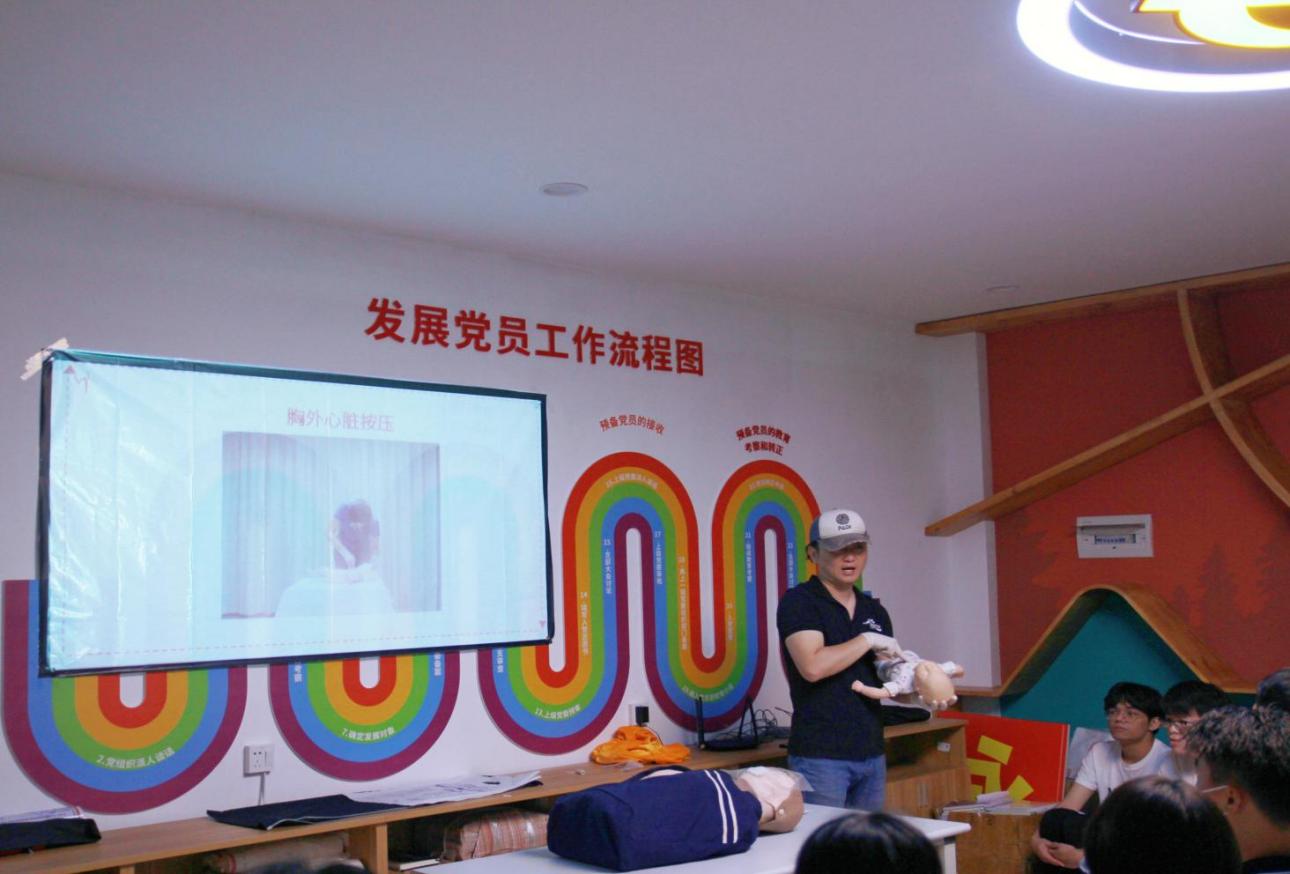 徐伟教练做现场示范