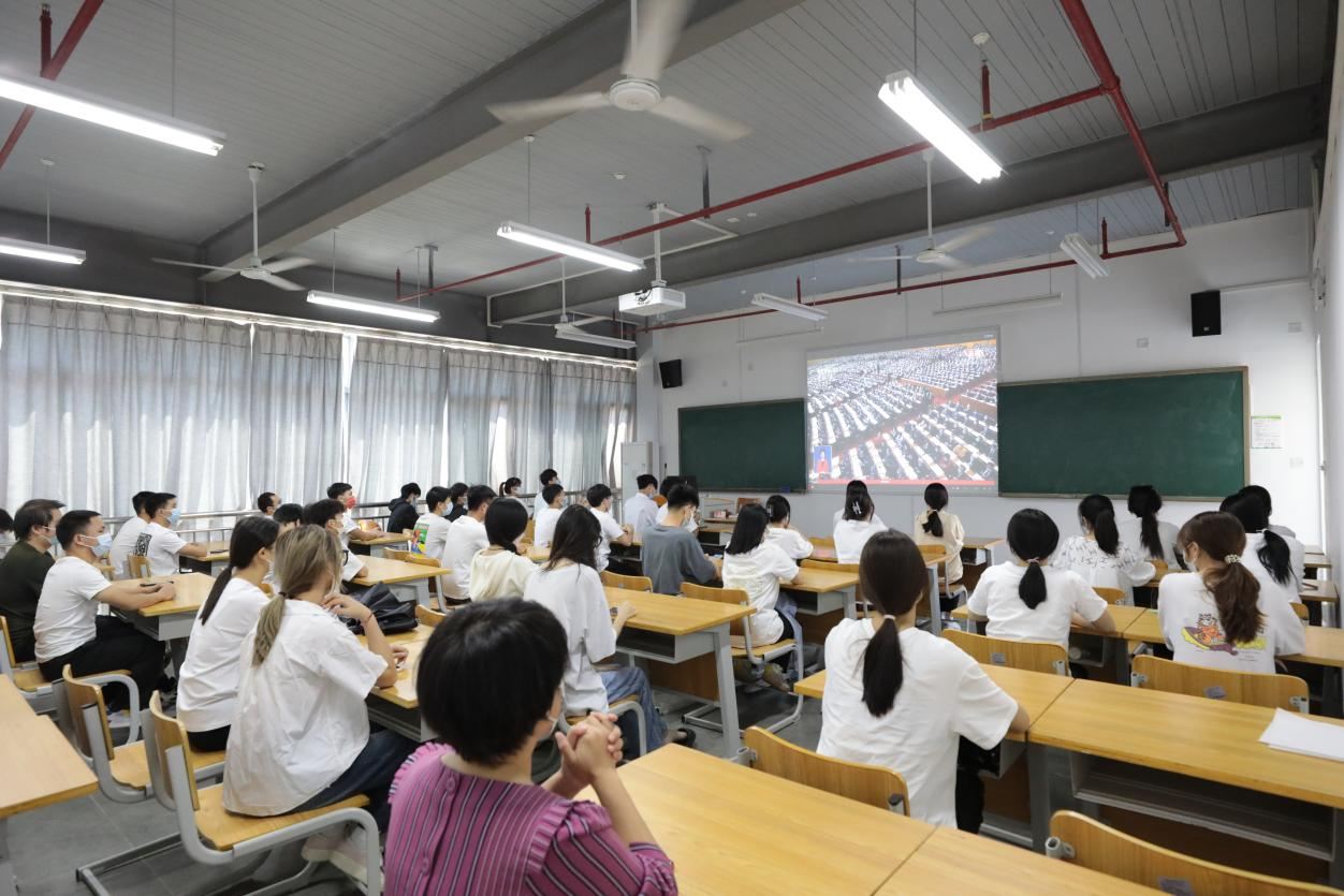 教室“分会场”