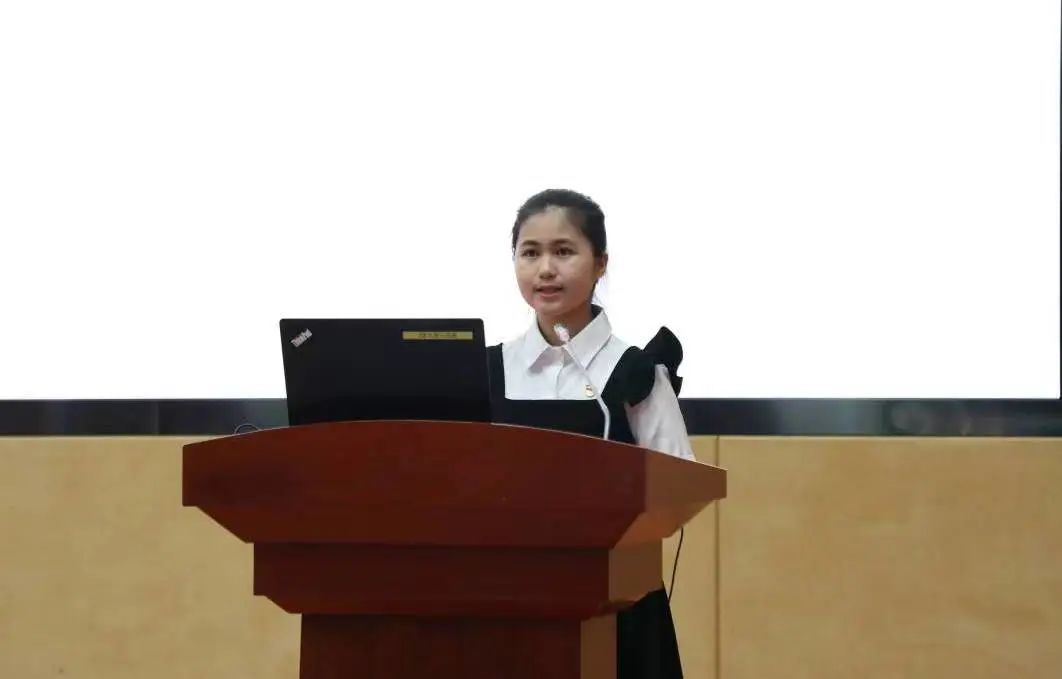 完美（中国）官方黄贝贝同学发言