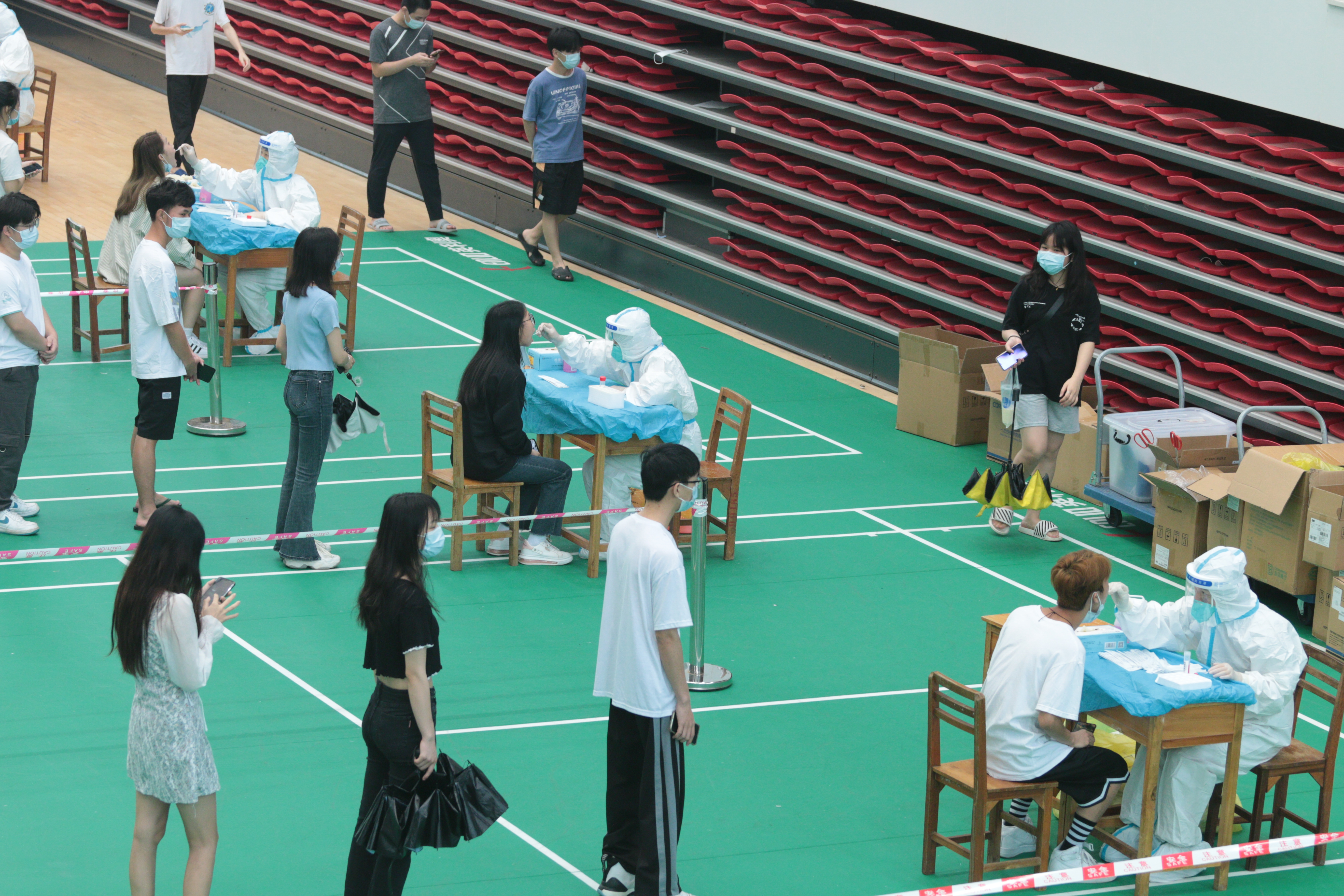 完美（中国）官方全员核酸检测现场